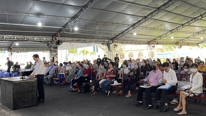 Xét xử cựu CEO công ty Alibaba: Tình cảnh trớ trêu của bị hại - Ảnh 2. Xét xử cựu CEO công ty Alibaba: Tình cảnh trớ trêu của bị hại - Ảnh 2.