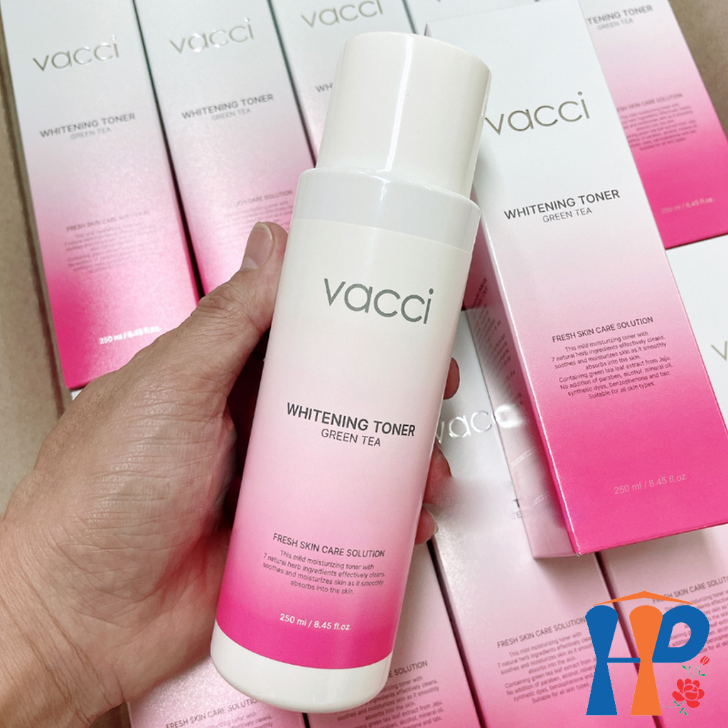 Nước hoa hồng dưỡng trắng da tinh chất trà xanh Vacci Whitening Toner Green Tea 250ml