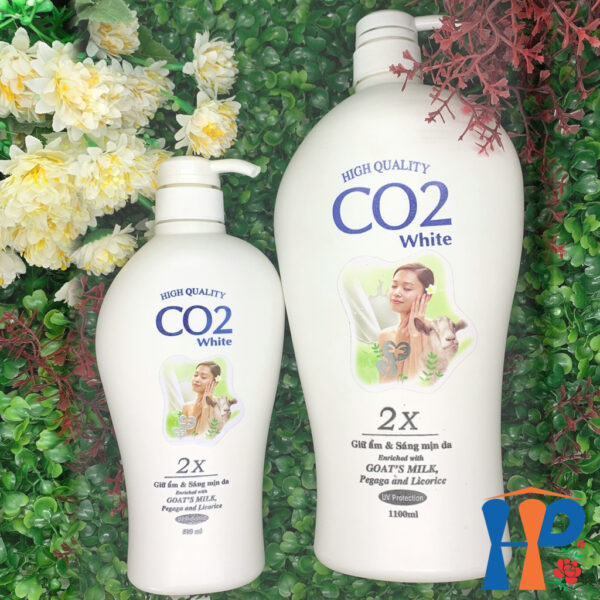 Sữa Tắm CO2 Hight Quality White 2X Enrich Goat Milk Shower Gel (Tinh chất sữa Dê, giữ ẩm, sáng da, lưu hương 2h)