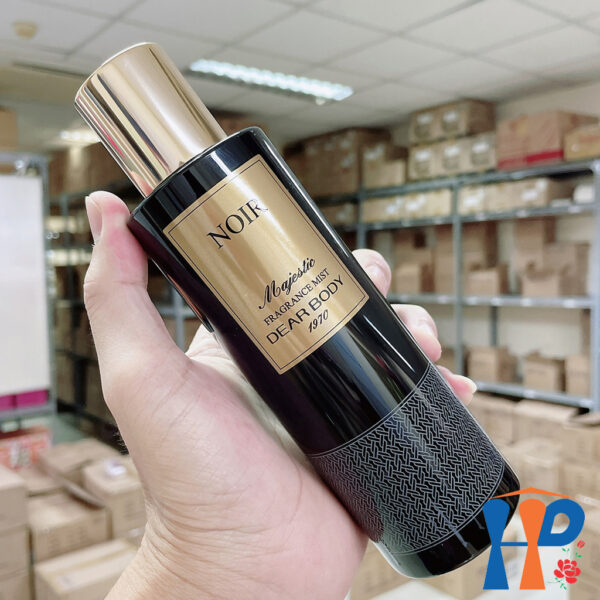 Xịt Thơm Toàn Thân Nam Dear Body Majestic Fragrance Mist 270ml (for man, lưu hương 3 - 5 giờ)
